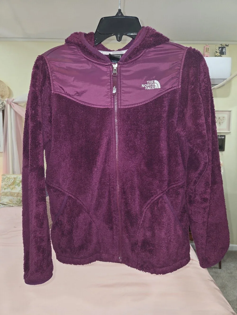 The North Face Girls Full-Zip Oso Plush Hoodie in Plum Girls Size XL/18